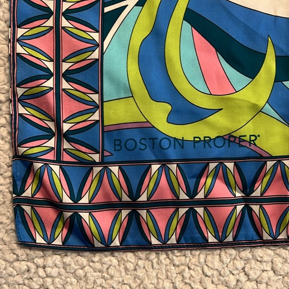 Boston Proper Abstract Scarf 🧣🧣 - Picture 2 of 5